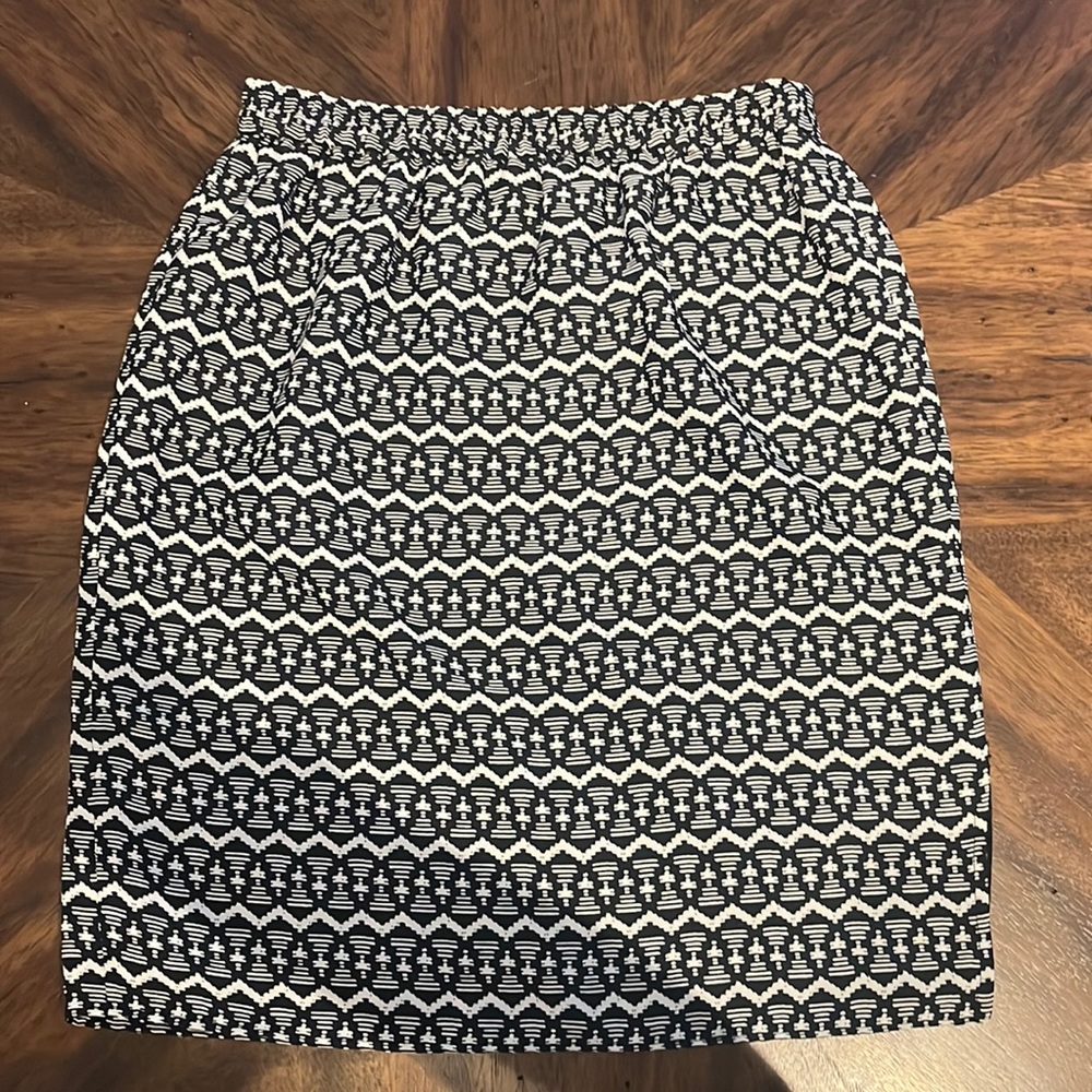 Loft Black and White Skirt